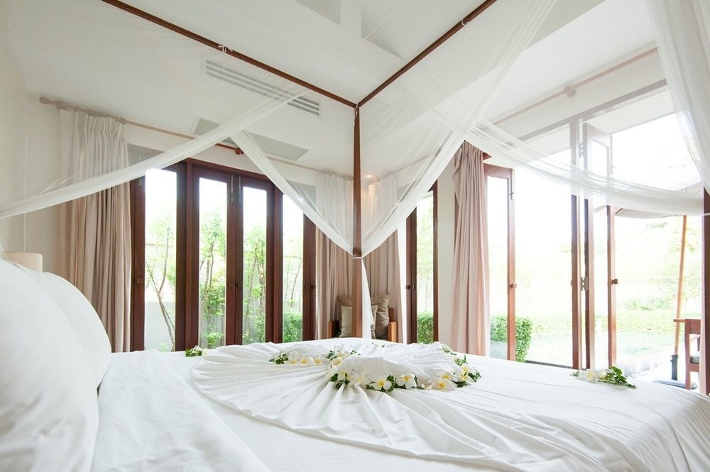 Aka & 3* Hua Hin