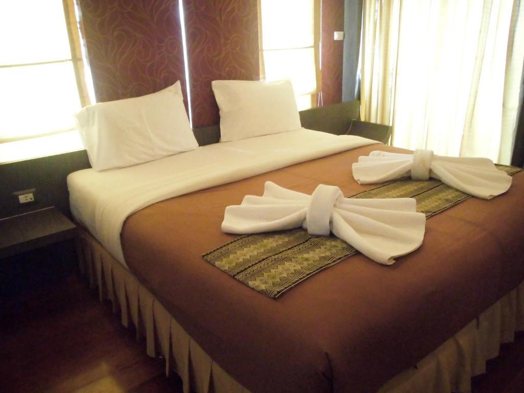 Khách sạn Baan Chalelarn 3*