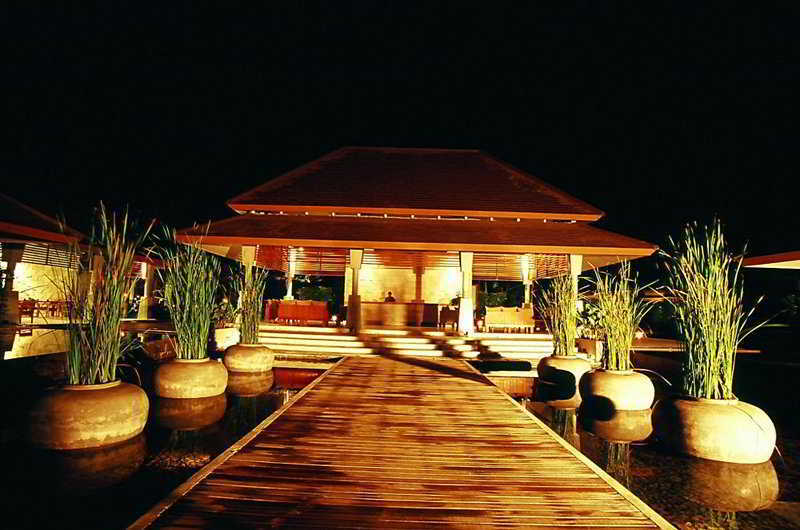Aka & 3* Hua Hin