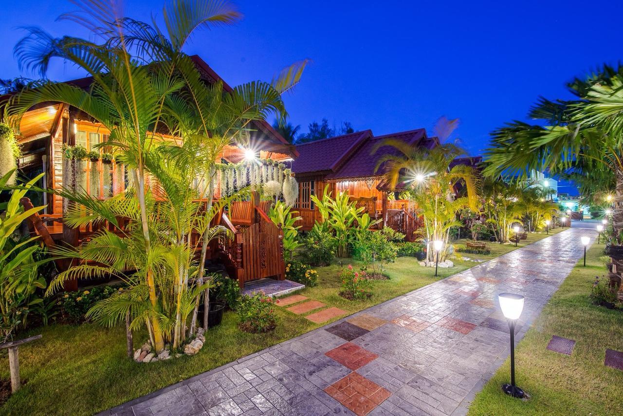 Resort วิสาโฮม หัวหิน *