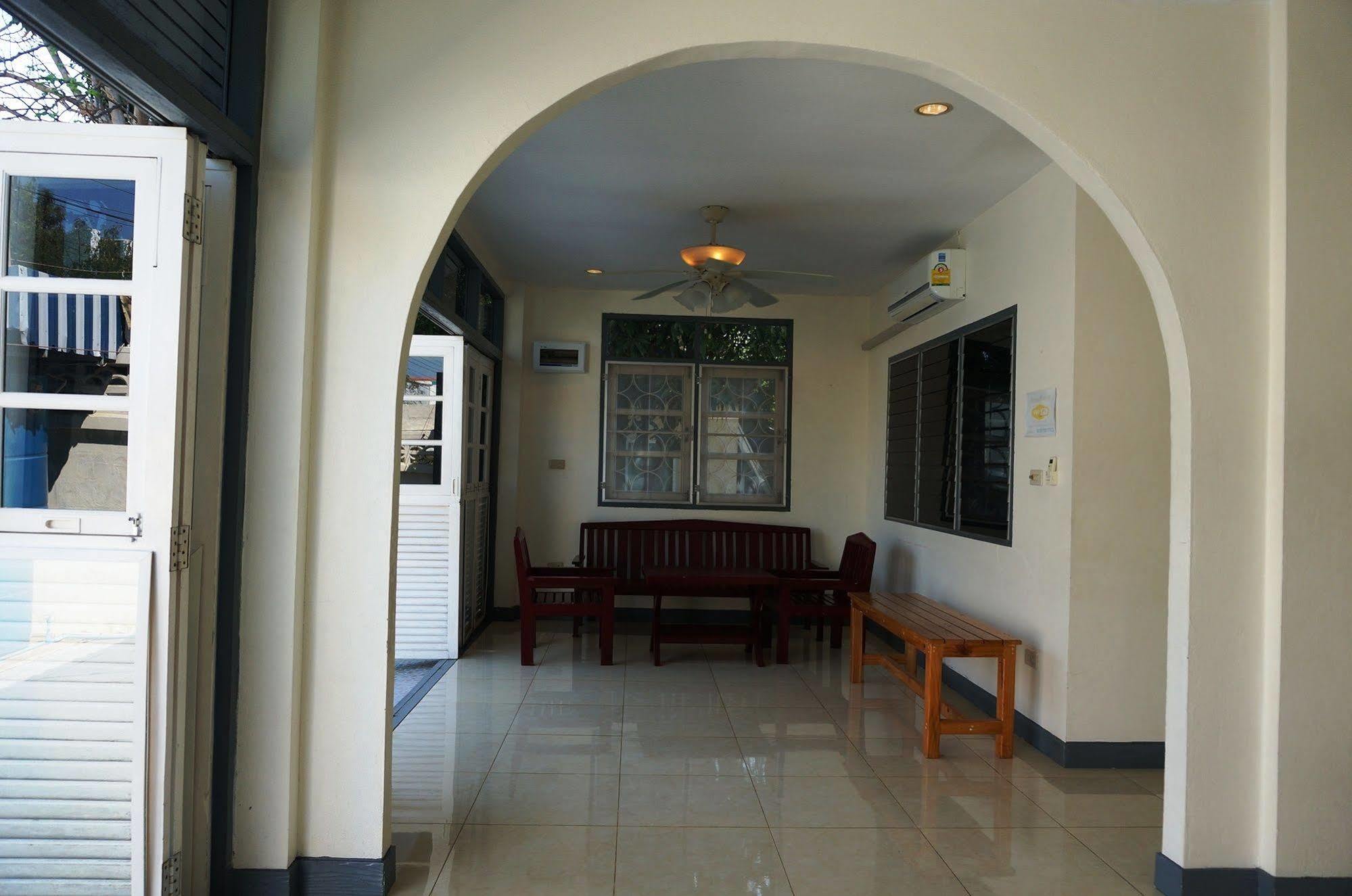 Baan Suksabai Villa