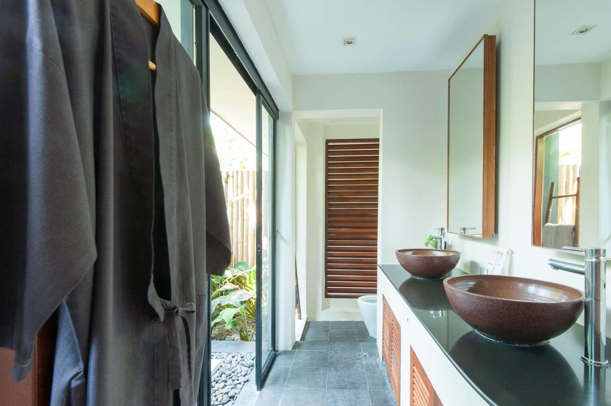 Aka & 3* Hua Hin