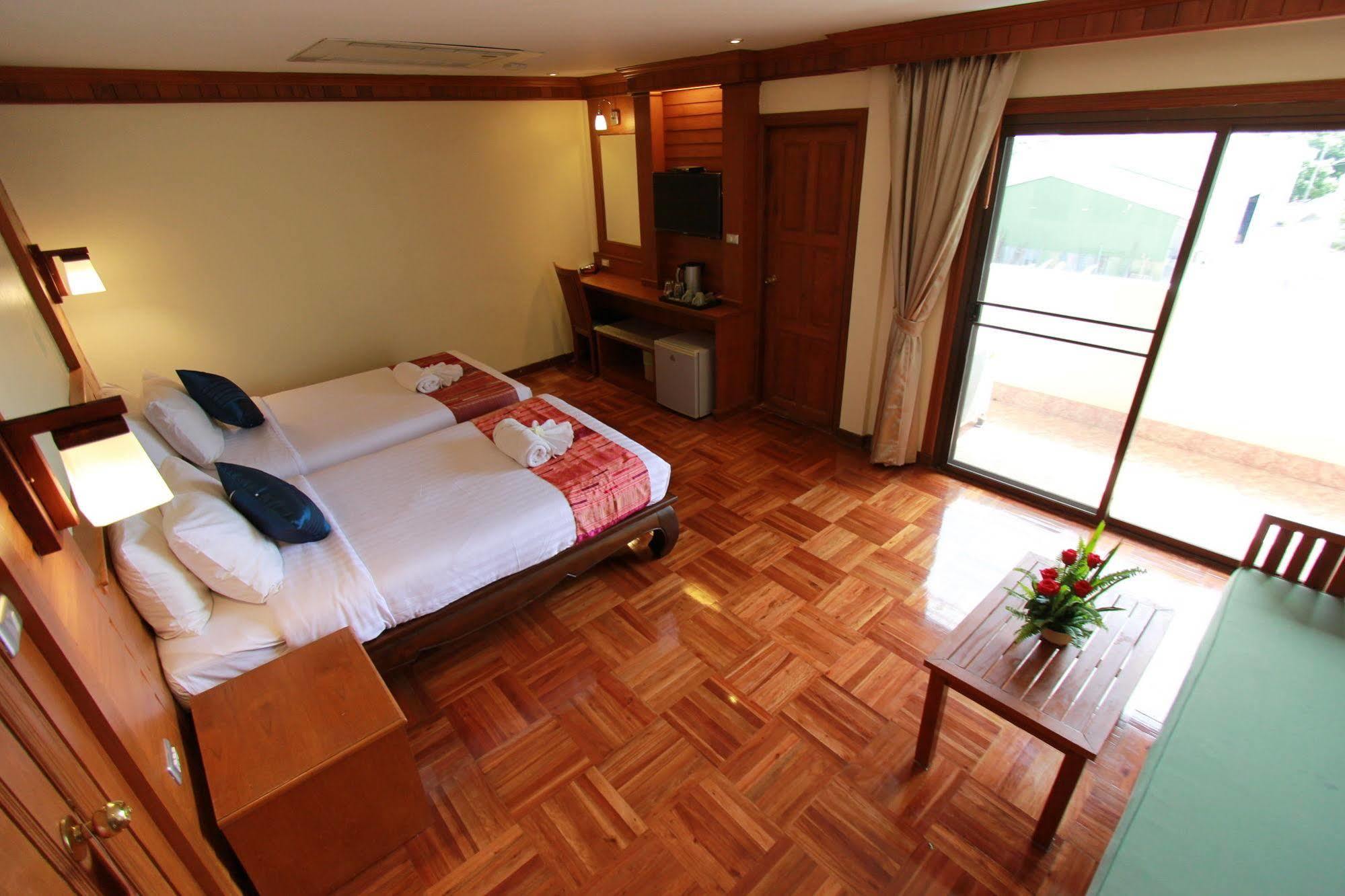 Golf Hotel