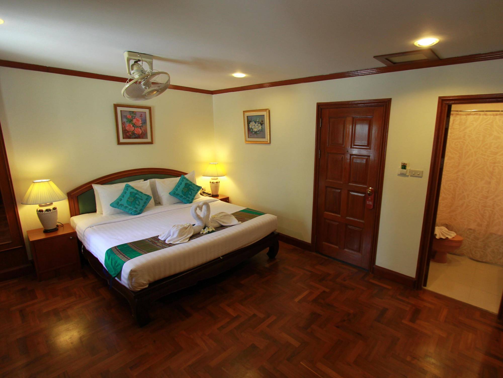 Golf Hotel HHQ