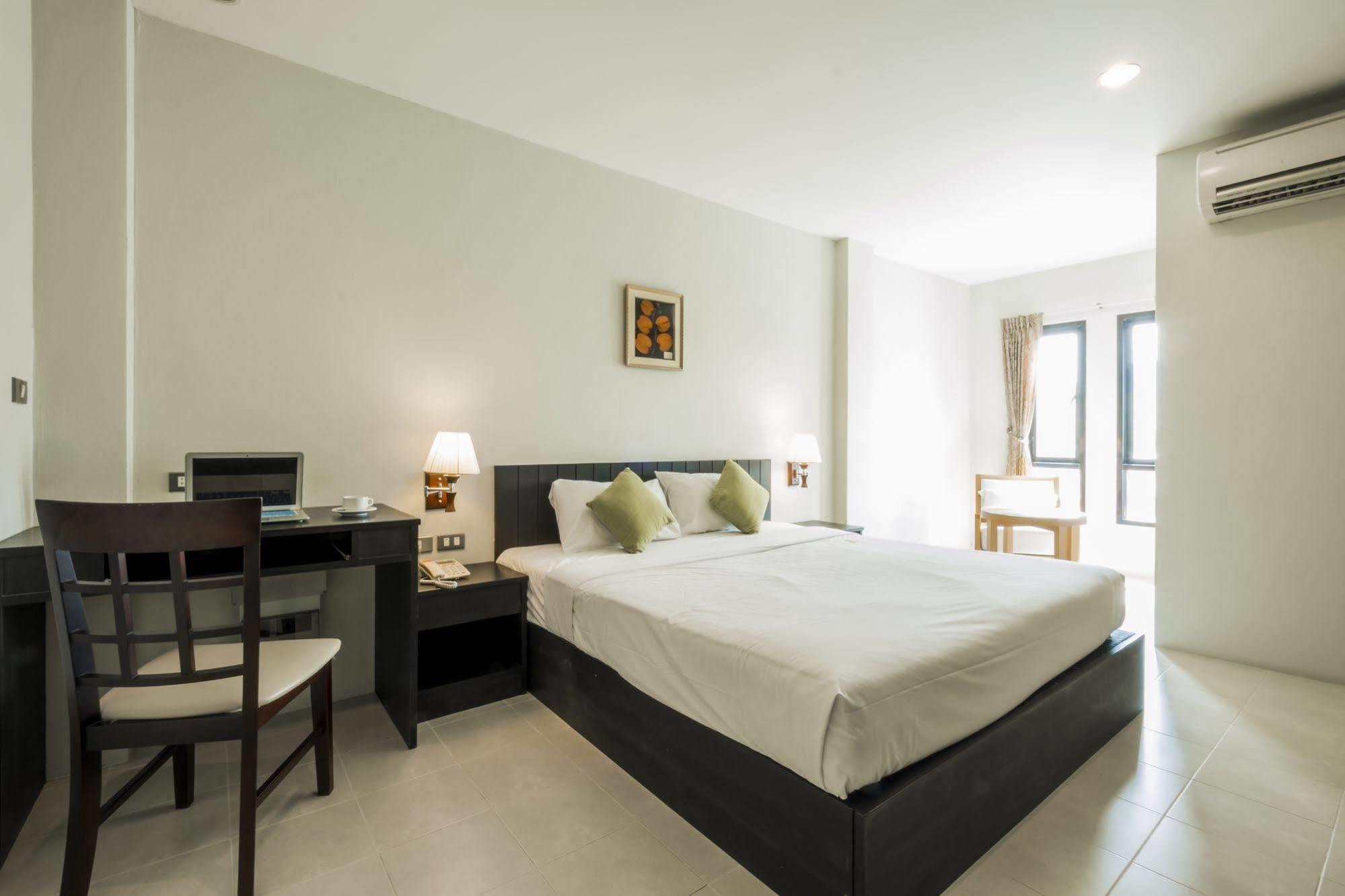 Khách sạn G House 3*