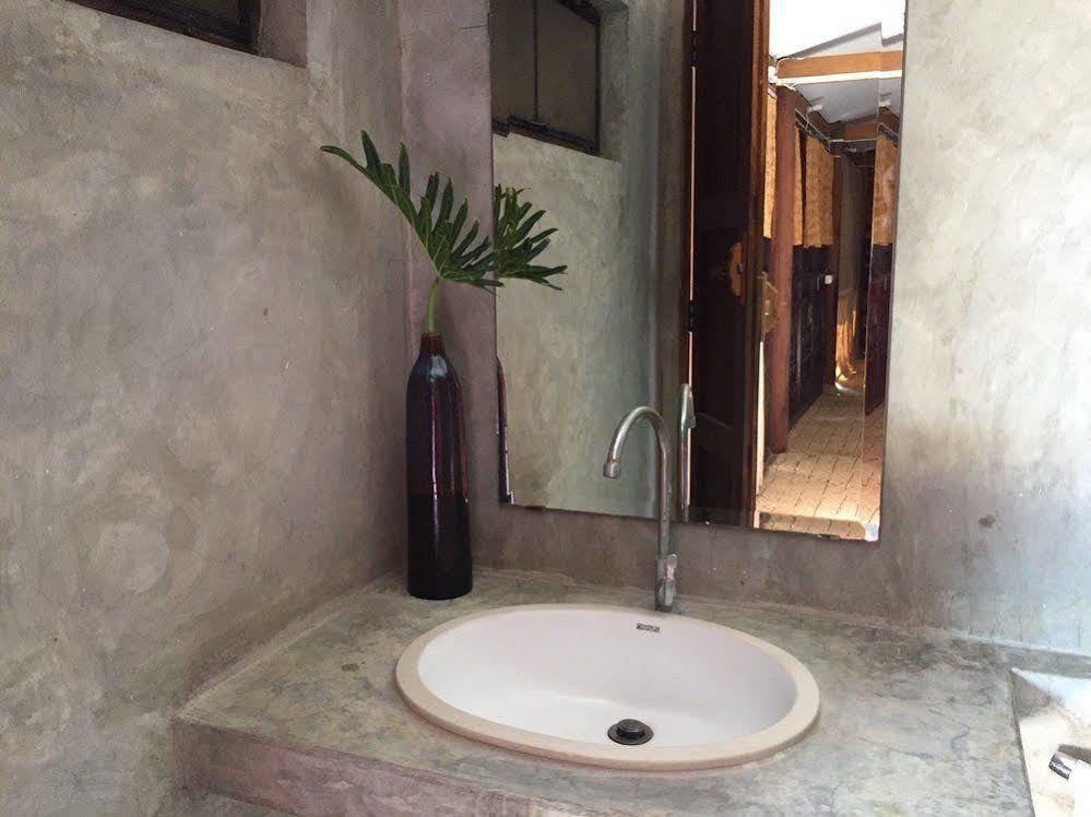 Guest house Secret Garden Pool