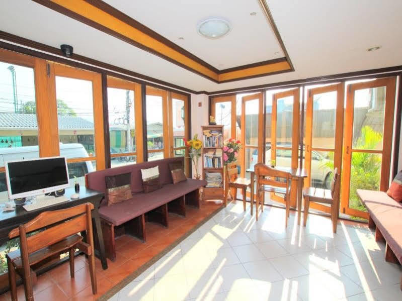 Narawan Hotel, Hotel 3*