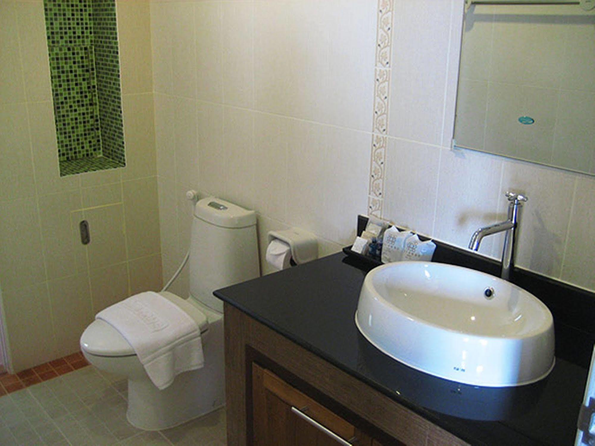 Narawan Hotel, 3*
