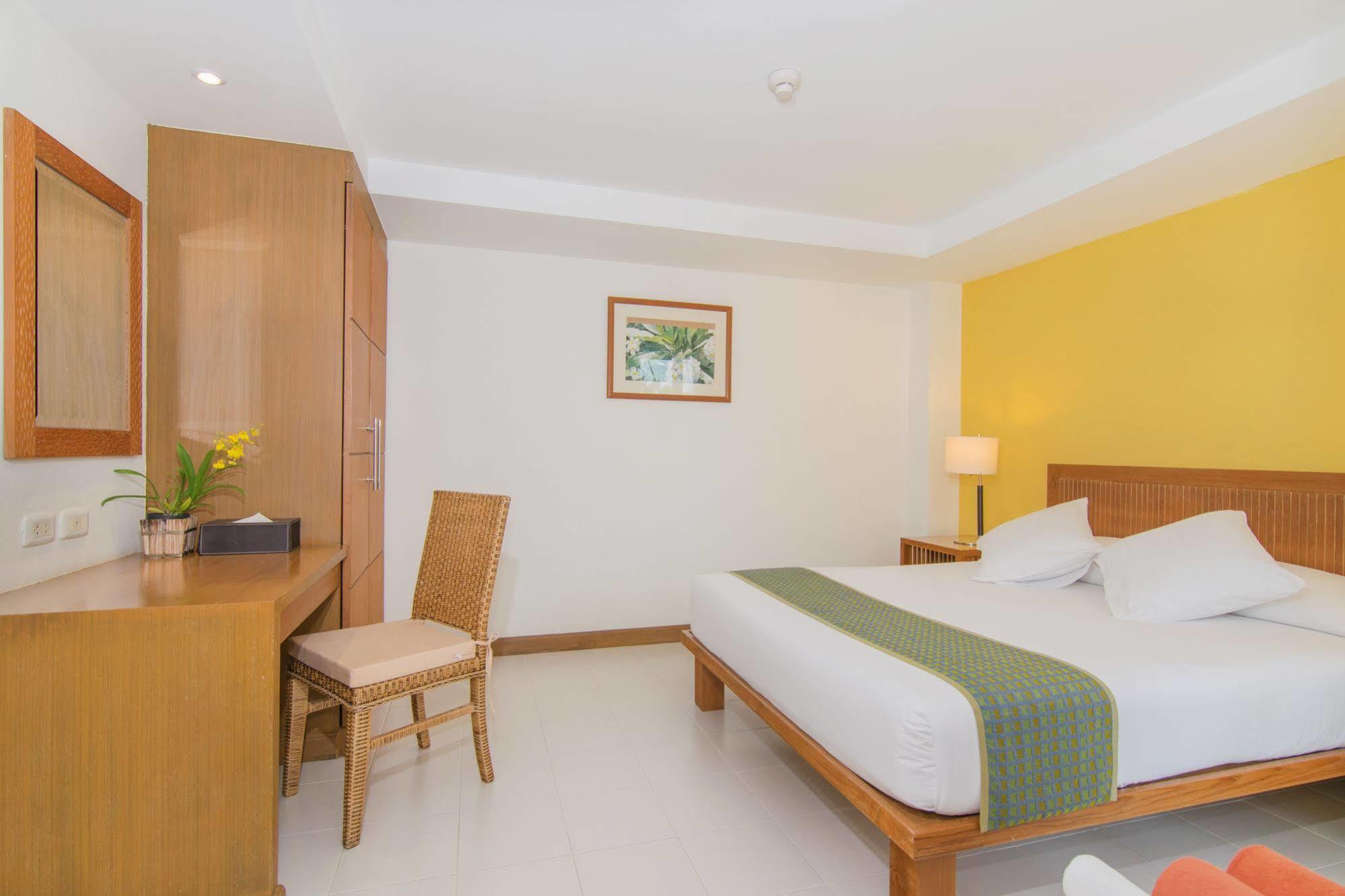 Veranda Hotel