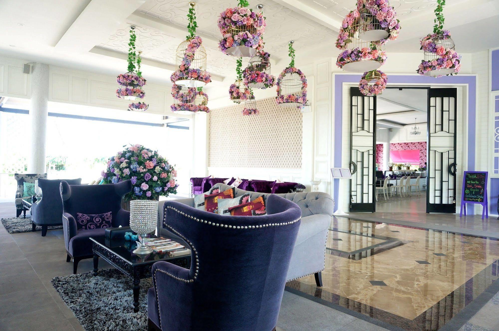 The Sea-cret Garden Hotel