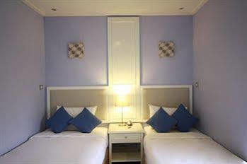 Alley 2* Hua Hin