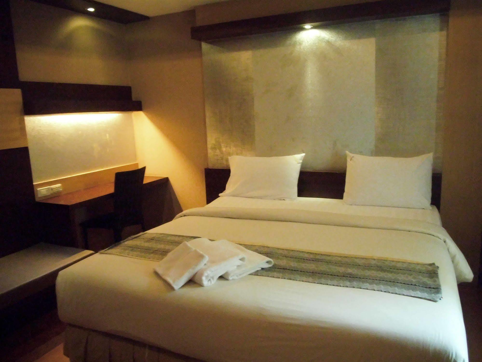 Baan Chalelarn Khách sạn 3*