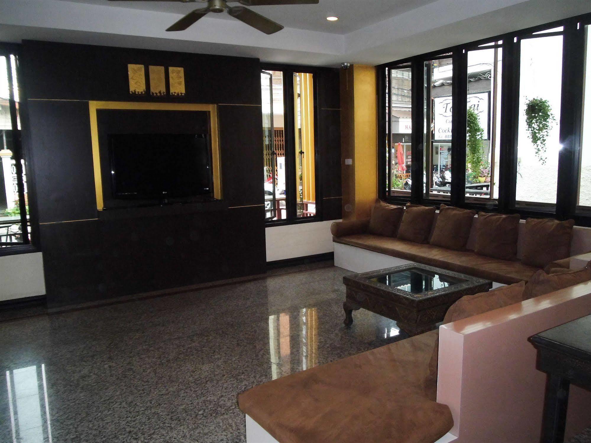 Khách sạn Baan Chalelarn Hua Hin