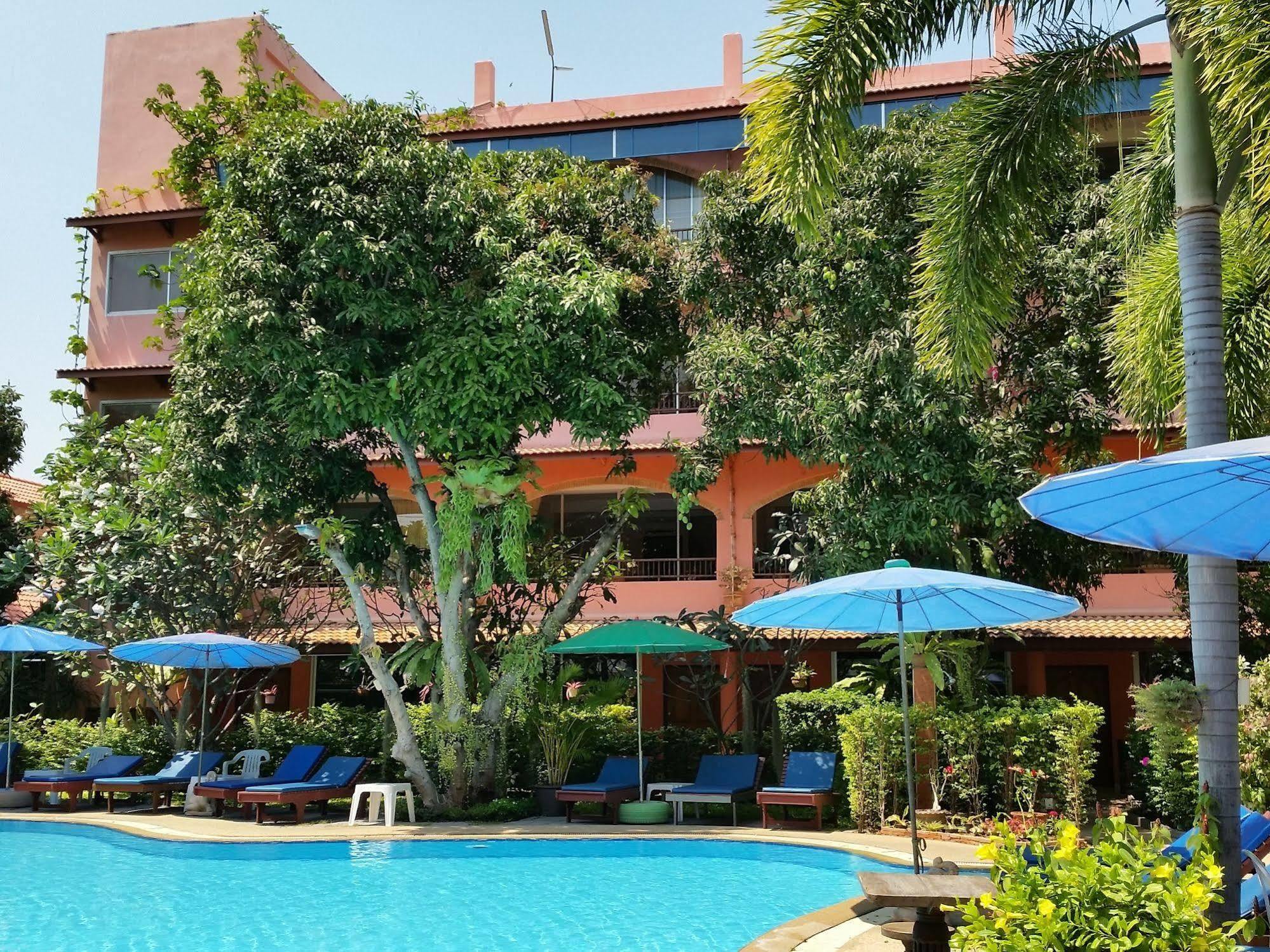 Prinz Garden 3*
