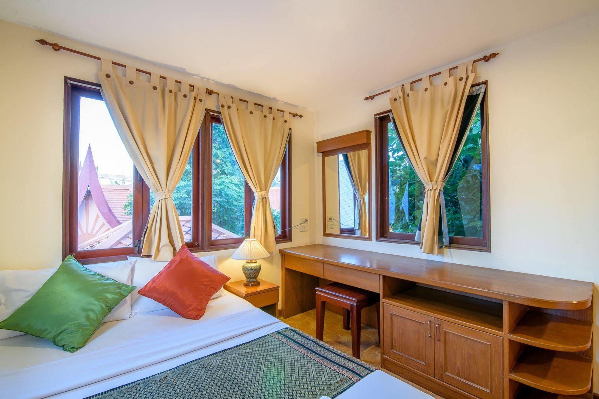 Baan Khachathong Hua Hin