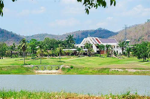 Majestic Creek Golf Club And Hua Hin