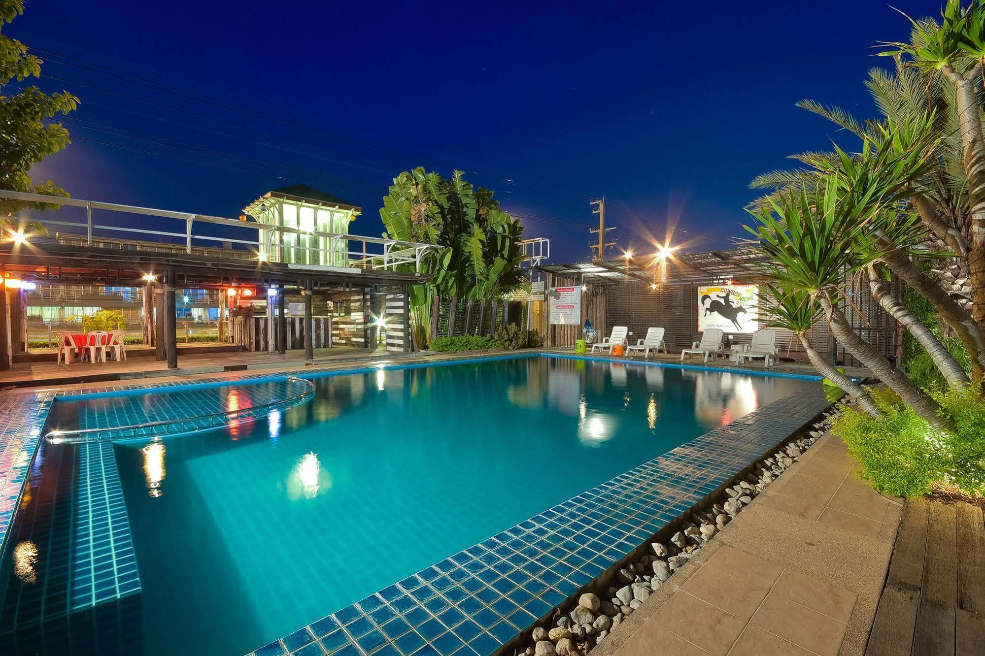 Season Palace Hotel 3*