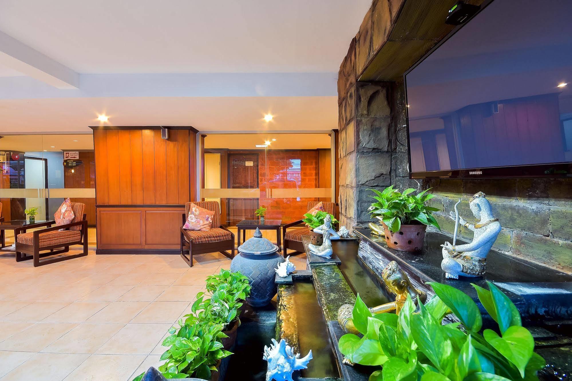 Hotel Season Palace 3*