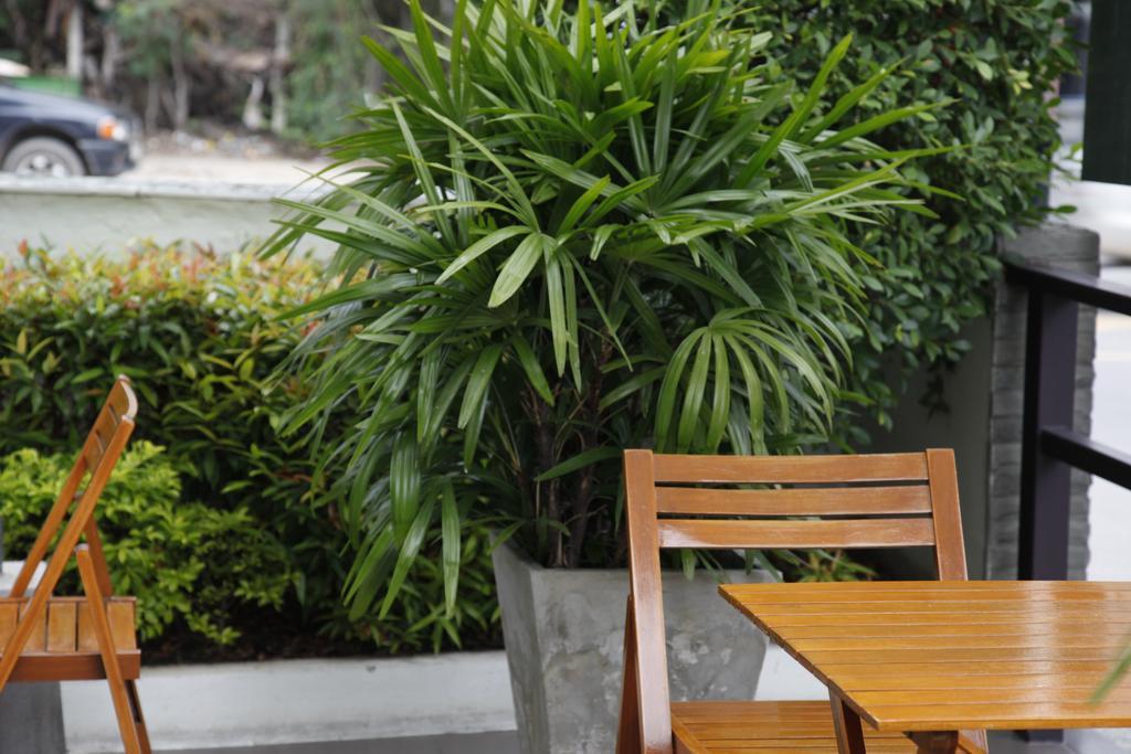 G House Khách sạn