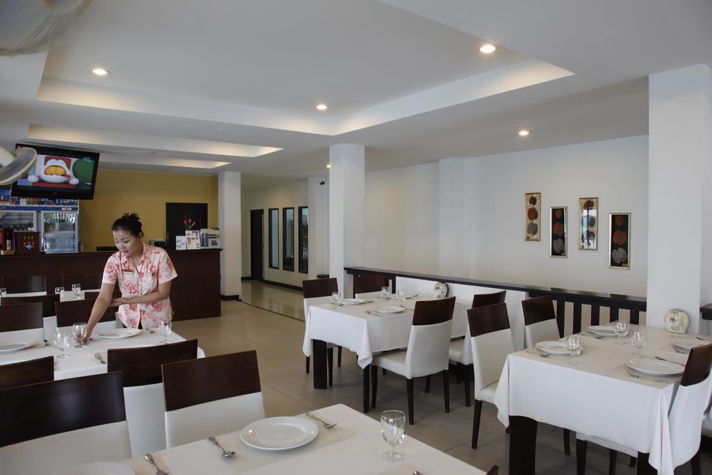 G House Khách sạn 3*