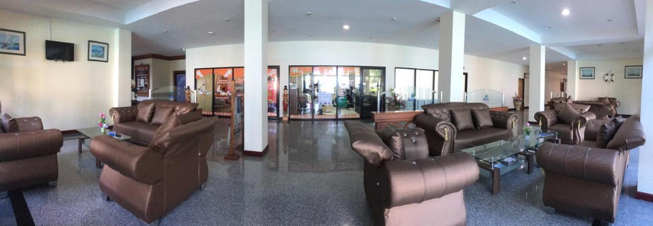 Hotel Navy Phirom 3*