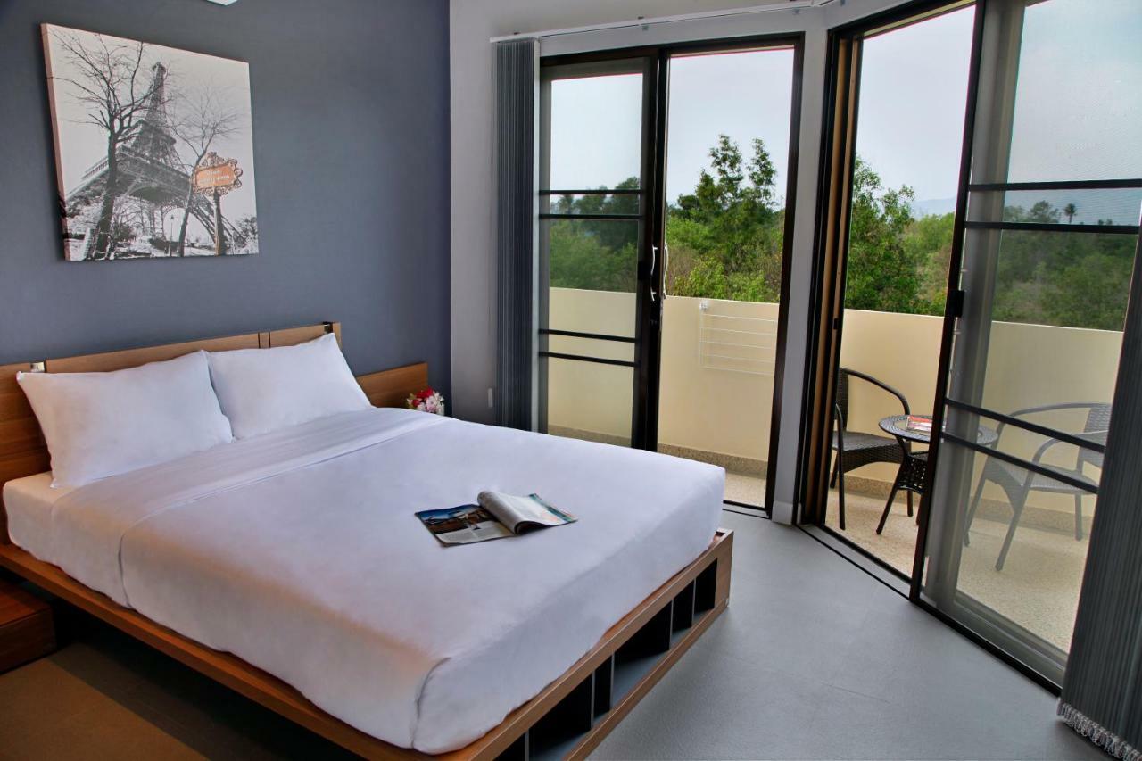 Lotuswell Hotel 4*