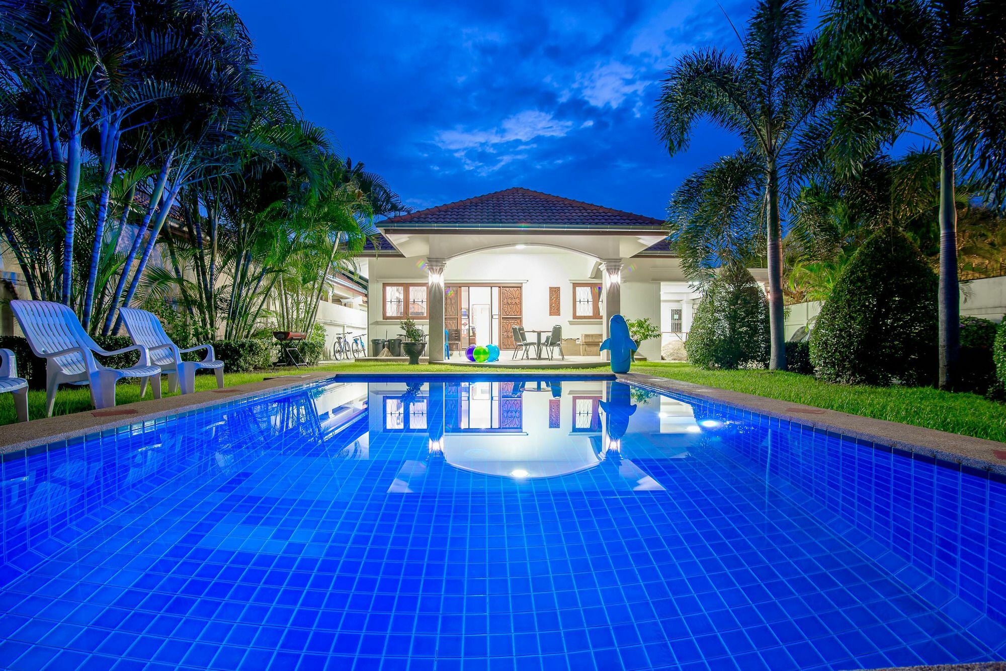 Sunshine Pool * Hua Hin