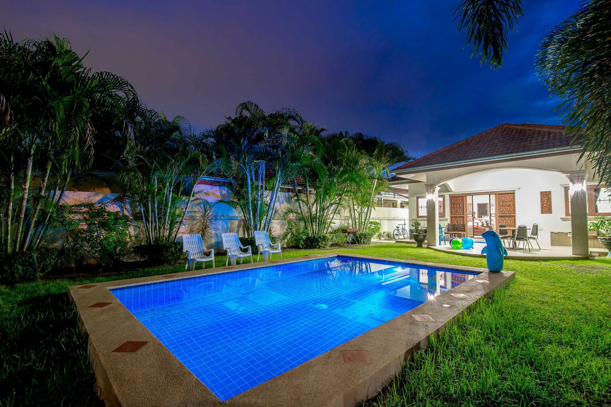 Sunshine Pool Vila
