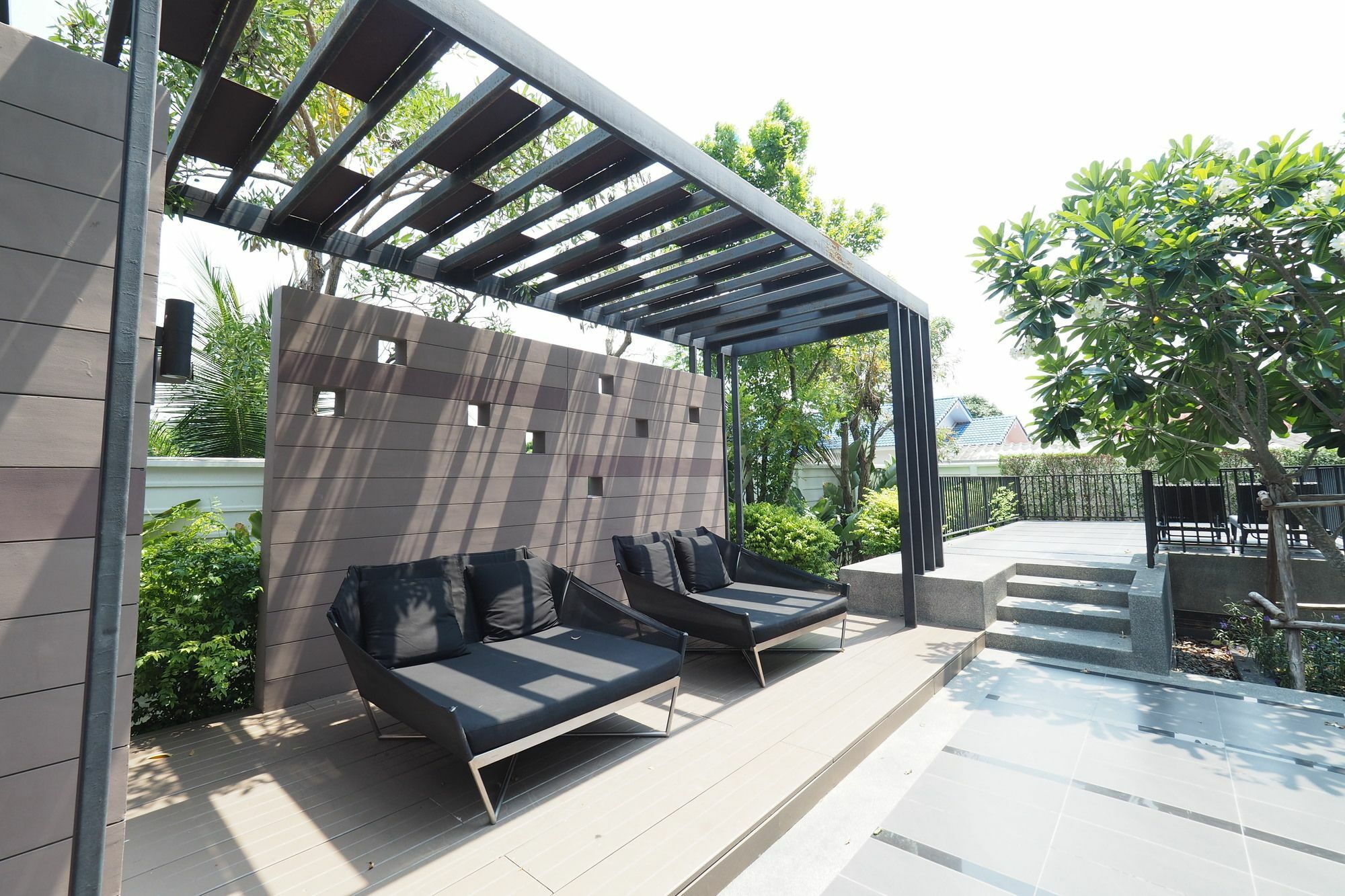 Baan Koon Koey By Monta Apartment