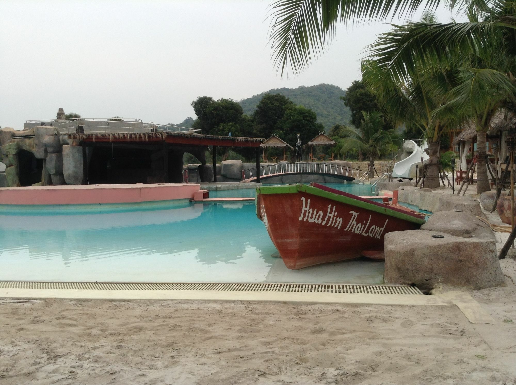 The Calm Resort 3*