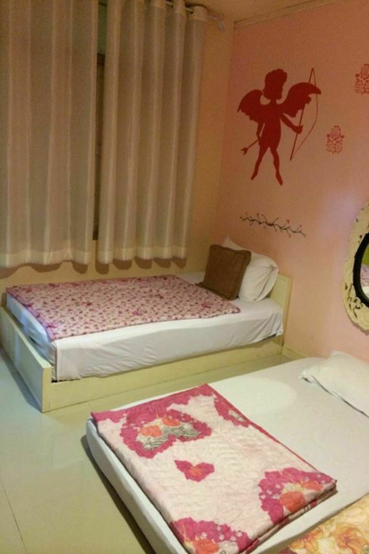 Feel At Hostel *