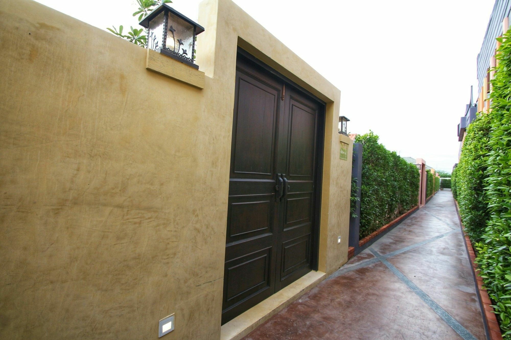 Baan Noppadol Loft Hotel 3*