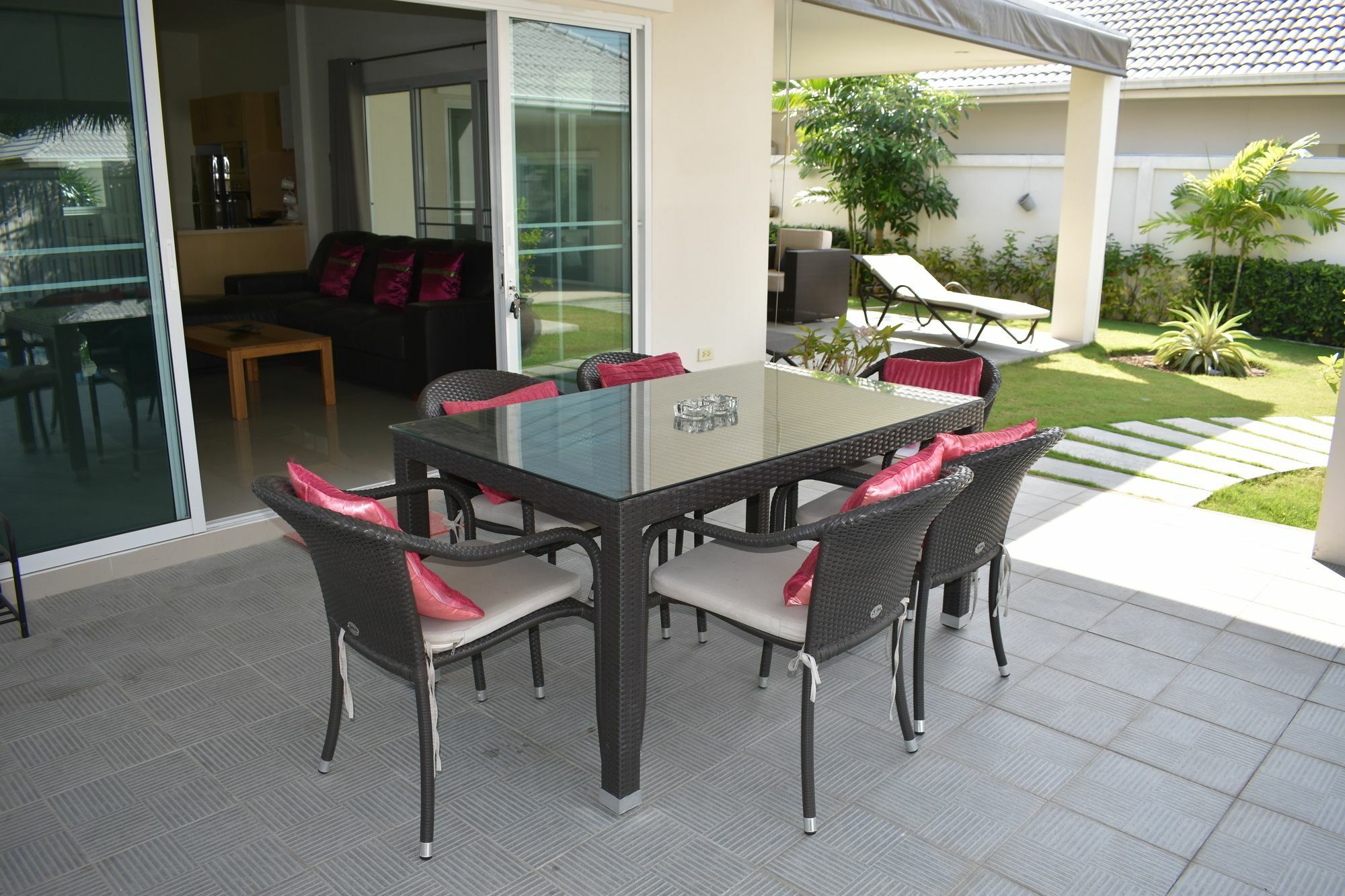 Villa Sara Hua Hin