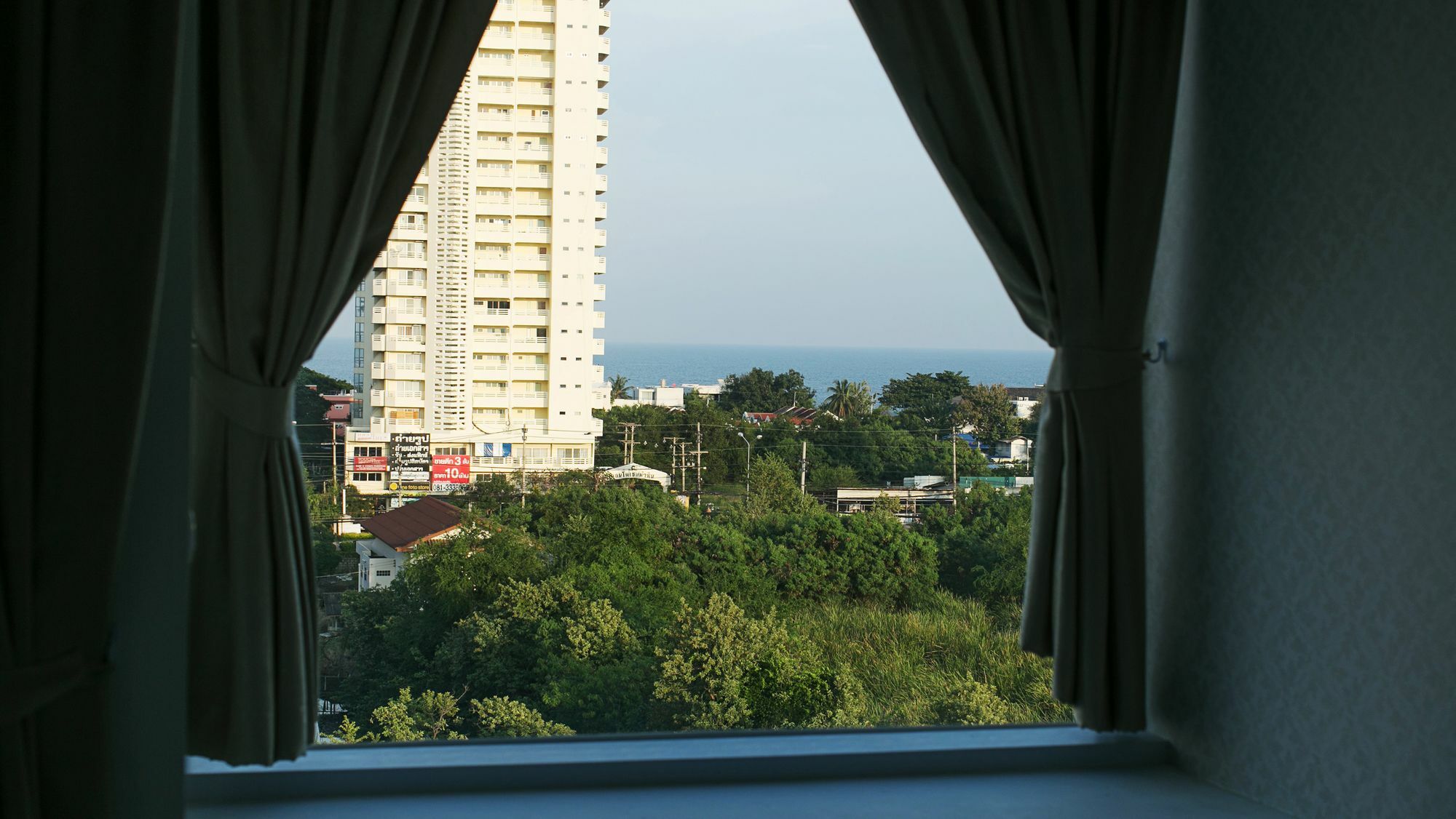 B2 Premier Resort