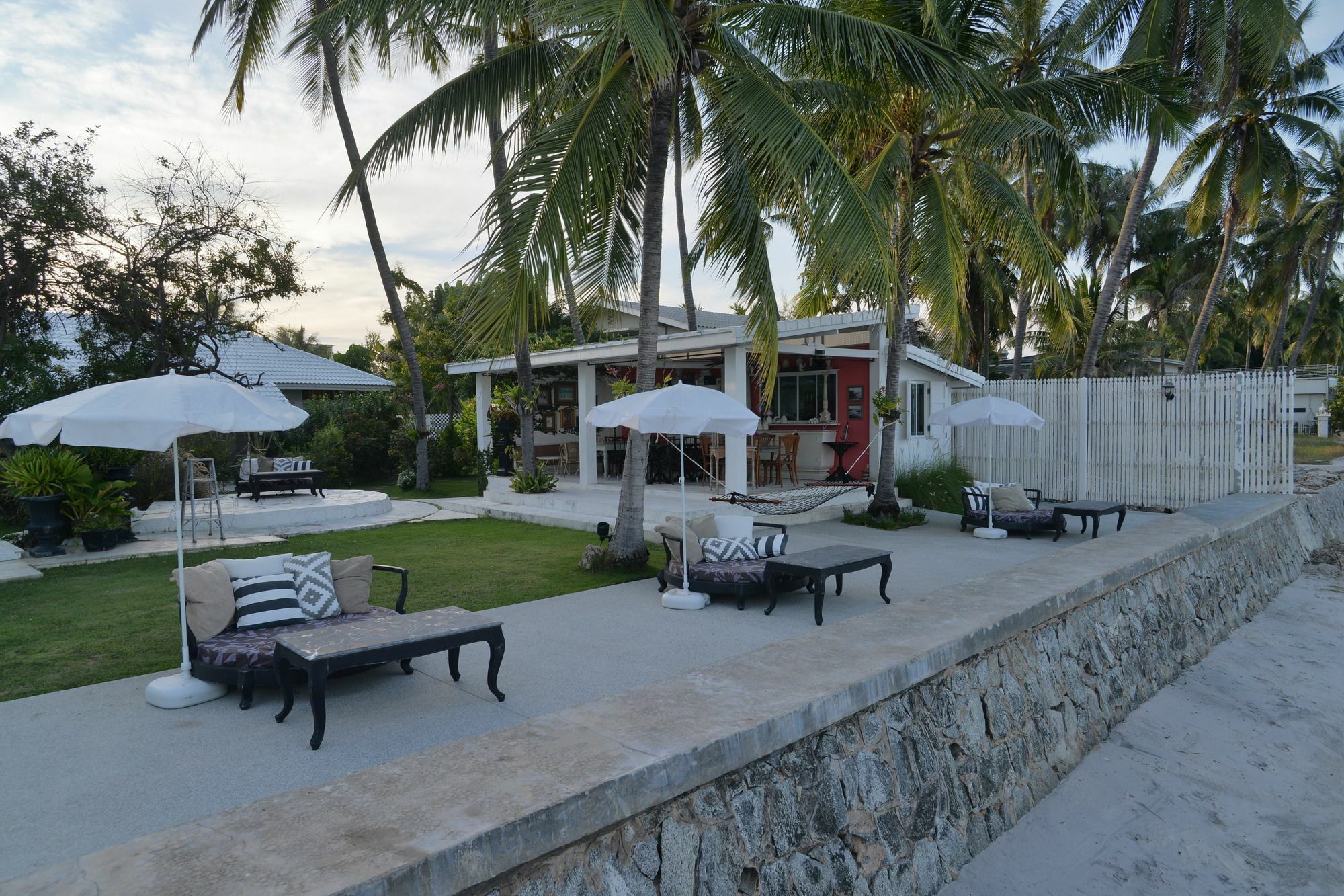 Hotel The Hen Private Hua Hin