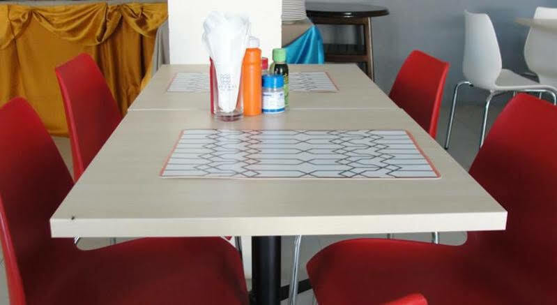 Hotel Narawan Hotel,