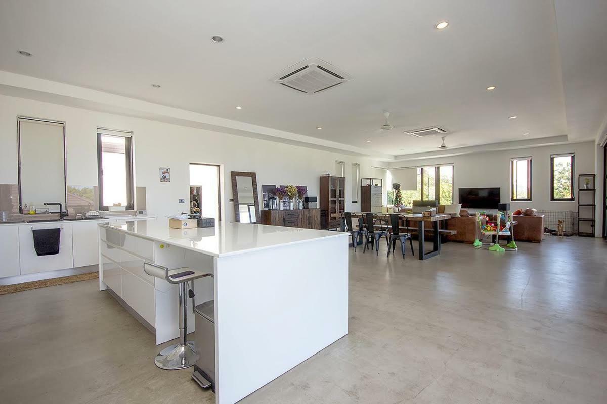 Wogan House - The Of Luxury Pool HHQ