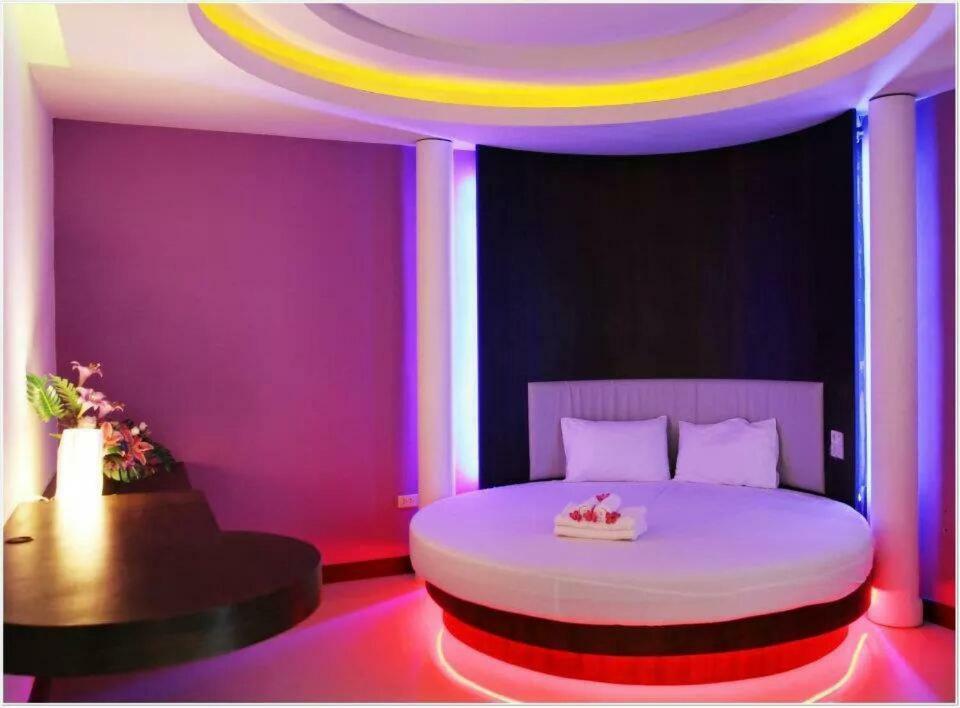 Ozone Pranburi Inn