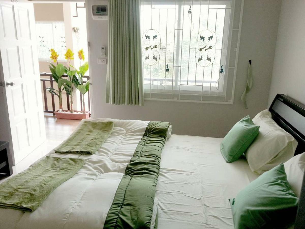 Baan Chonticha Hotel