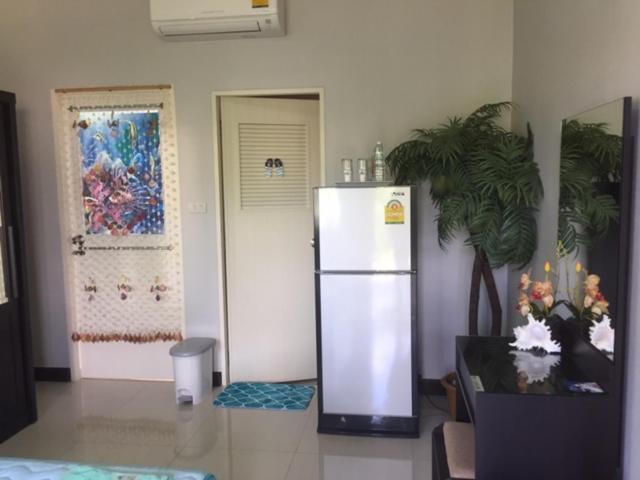 Baan Chonticha Hotel 2*