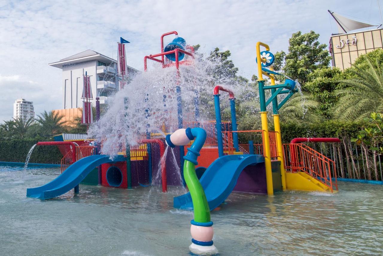 Family Condo: 3-bedroom Waterpark Oasis Near Cicada Market * HHQ