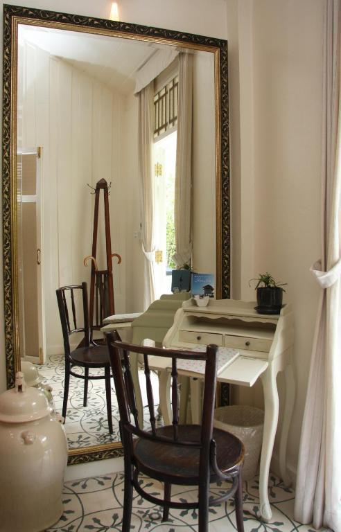 The Hen 3* Hua Hin