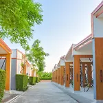Oyo 446 Get Link Hip Hotel