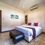 Cozy 3 Bedroom Pool Villa Close To Town Cv3L