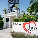 Modern Love Pool Villa หัวหิน