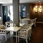 Hotel Alley