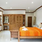 Small Hotel