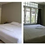 Taylor\'S Guesthouse
