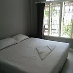 Taylor\'S Guesthouse