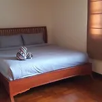 Jon Thaihouse